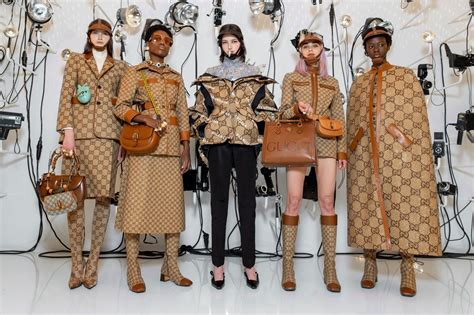 collaborazioni balenciaga con louis vuitton|gucci and balenciaga collaboration.